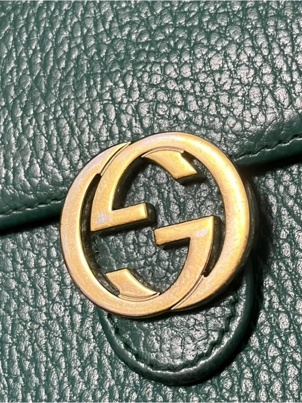 Green Gucci Wallet - Picture 2 of 7